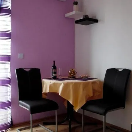 Apartment Sara 1 *