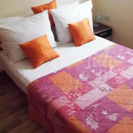 Apartment Sara 1 Makarska